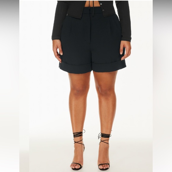 Wilfred Pants - Aritiza Wilfred Labyrinth High Waisted Cuffed Shorts size 6